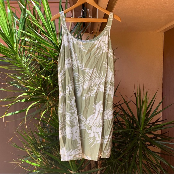 Free People Dresses & Skirts - Hawaiian print mumu dress